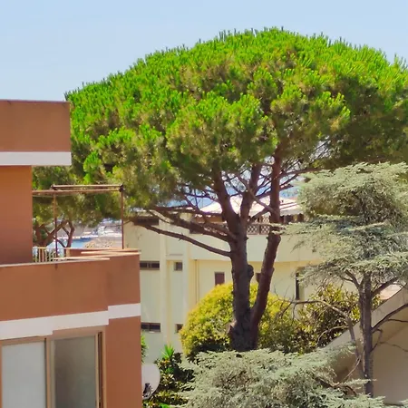 Lägenhet Casa Di Luca E Giulia